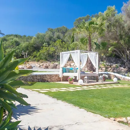 Willa Xumeu Den March Santa Eularia des Riu