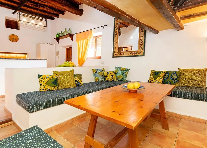 Villa Xumeu Den March